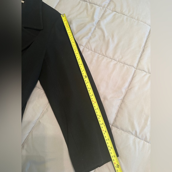 Vintage 90s Oversized Black Wool Coat with Belt – Size M - Picture 13 of 13